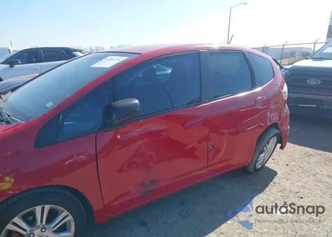 2011 Honda Fit z USA, uszkodzony, nr VIN JHMGE8H34BS008492